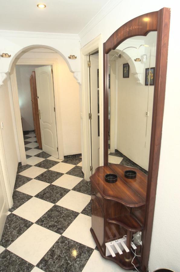 Habitacion En El Corazon Del Centro De Málaga Buitenkant foto