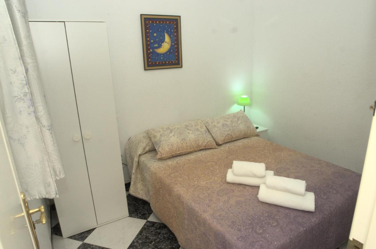 Habitacion En El Corazon Del Centro De Málaga Buitenkant foto