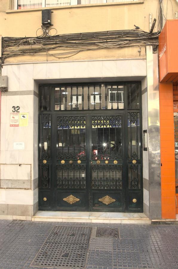Habitacion En El Corazon Del Centro De Málaga Buitenkant foto