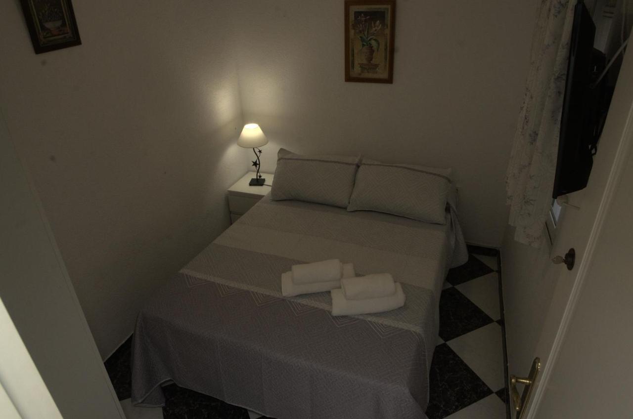 Habitacion En El Corazon Del Centro De Málaga Buitenkant foto
