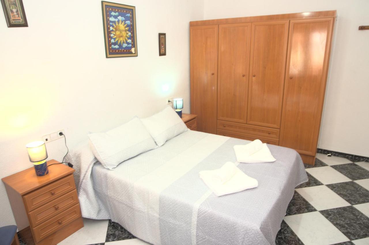 Habitacion En El Corazon Del Centro De Málaga Buitenkant foto