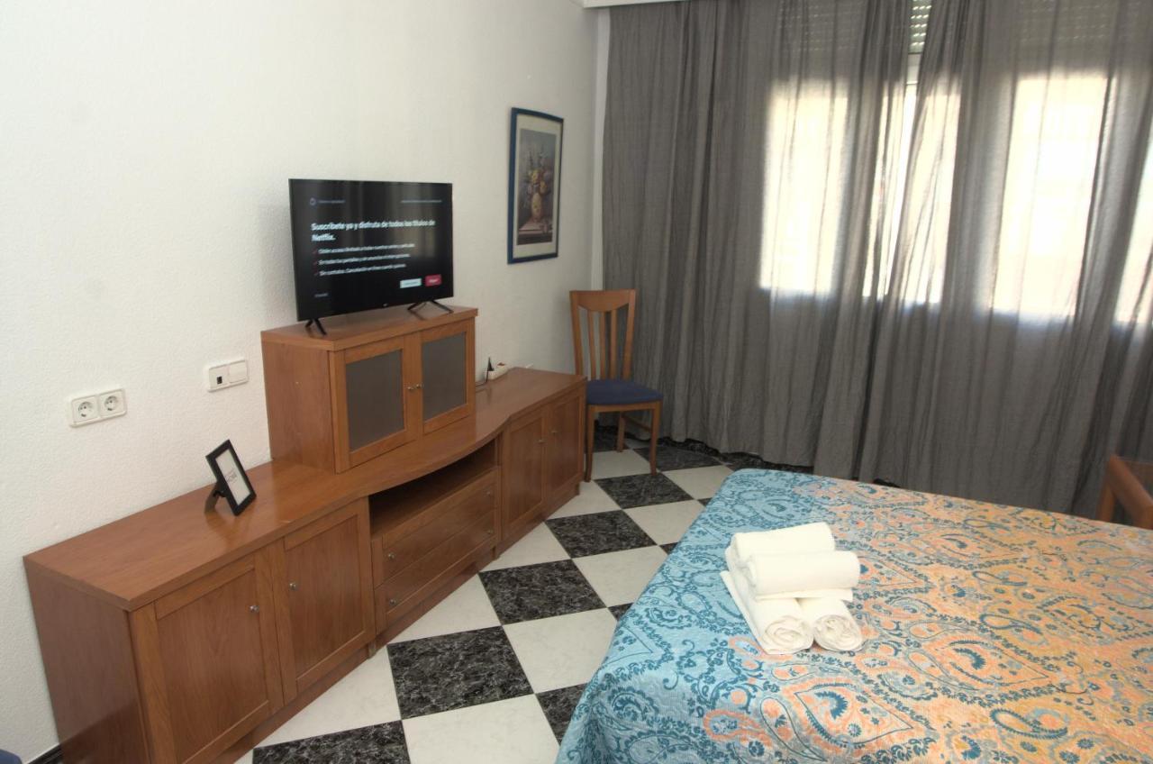 Habitacion En El Corazon Del Centro De Málaga Buitenkant foto