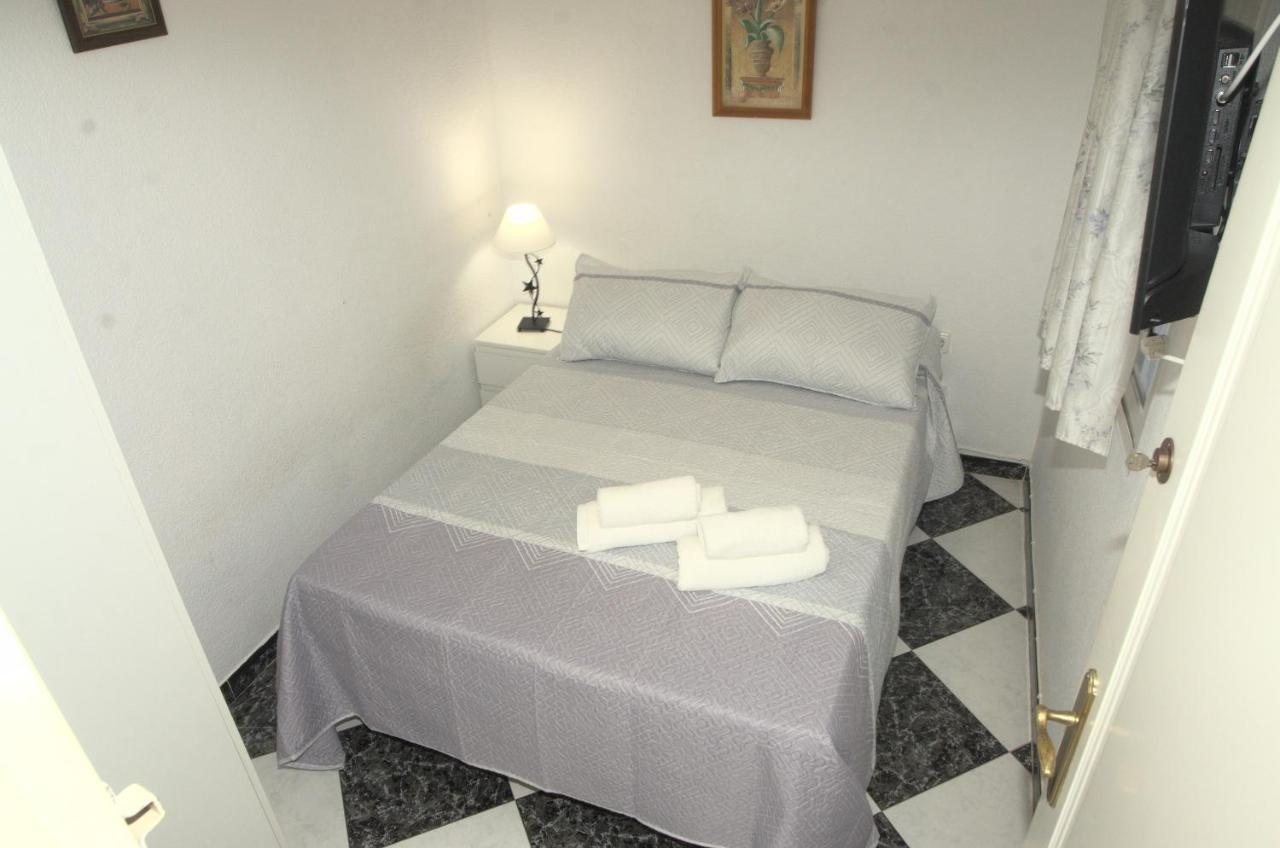 Habitacion En El Corazon Del Centro De Málaga Buitenkant foto